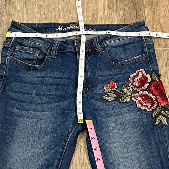 Boutique Jeans Nouvelle Mode Embroidered Boho Ankle Floral Patch Distressed - Picture 9 of 15